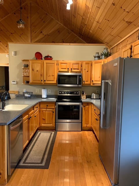 Full kitchen and main level