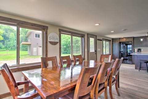 Dining Area | Main Level