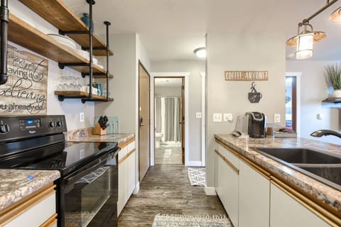 Fully Stocked Kitchen