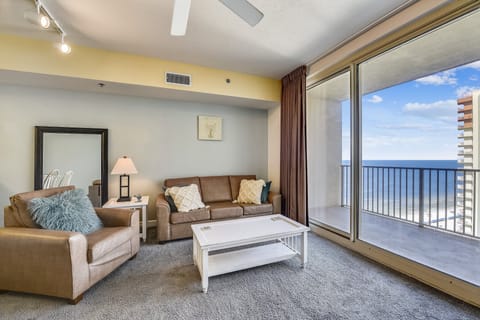 Gulf Front Living Area with Sleeper Sofa