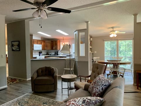 Family room with kitchen and breaksfast rooms