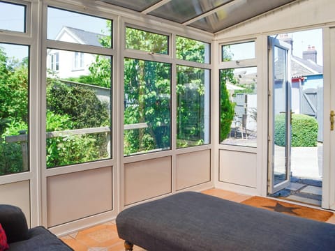 Conservatory | Troedyrhiw Isaf, Tregaron