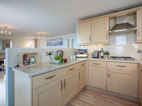 Kitchen | WavesGreat Cliff, Dawlish