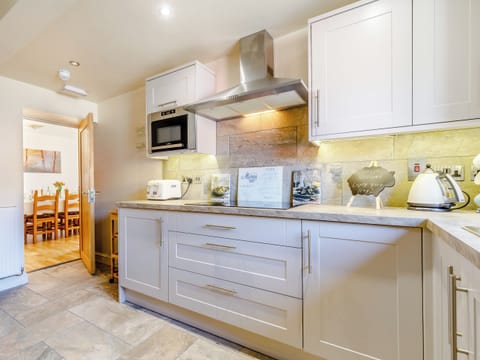 Kitchen | The Woodlands Farmhouse, Willington, Malpas