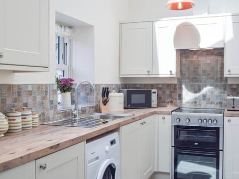Kitchen | Bwlchgraig Fach - Bwlchygraig Cottages, Bwich-llan, near Lampeter