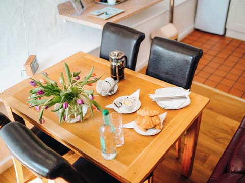 Dining Area | Flemish Cottage - Celtic Haven Resort, Lydstep, near Tenby