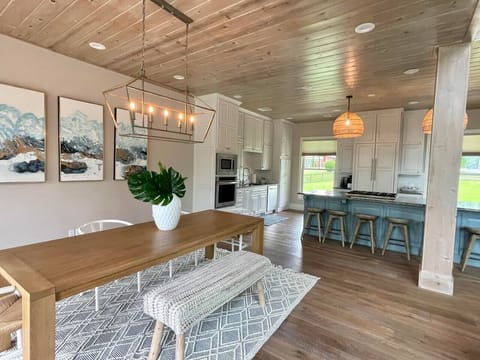 Main level dining room