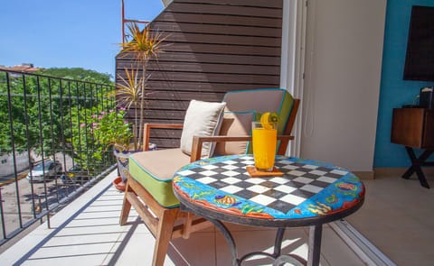 Condo - Image 2