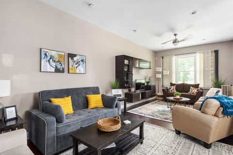Pull out queen sofa