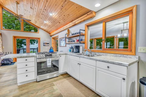 MajesticView Riverscape 01