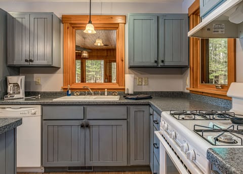 Beautiful kitchen with lots of extra counter space