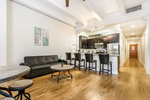 Living room/kitchen