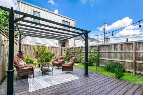 Outdoor sitting area