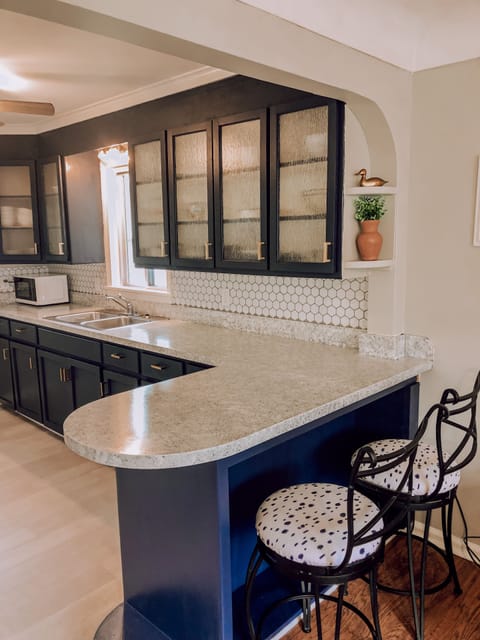 NEWLY REMODELED KITCHEN