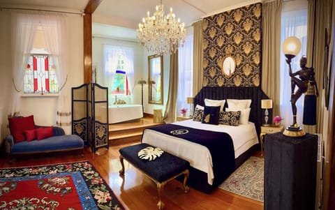 The Helena Suite