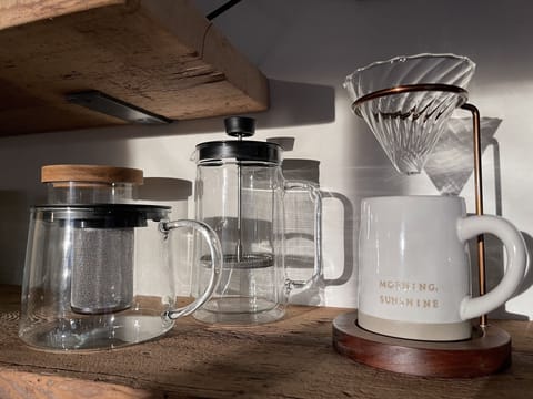 Teapot, coffee press, and single-serve coffee cup