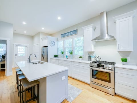 Beautiful bright kitchen with all the amenities needed for your stay