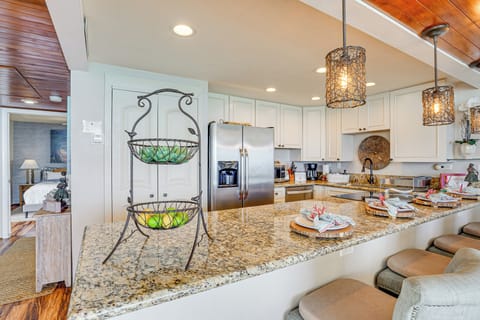 Kitchen | Drip Coffee Maker | Dishwasher | Washer & Dryer