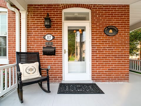 Welcome to the Beekeeper's Cottage