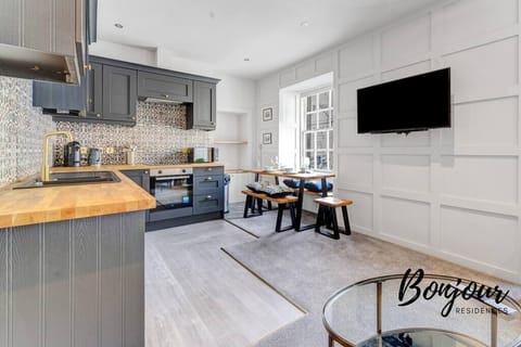 Fully equipped kitchen with Nespresso, Microwave Oven, Induction hob, electric oven, etc