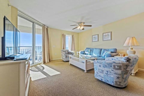 Beautifully Furnished Living Room 
