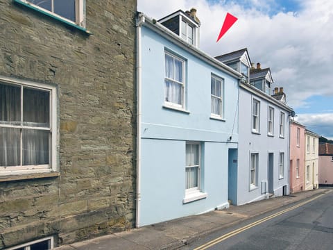 Comfortable, spacious, Victorian family house | Church Street 23, Salcombe