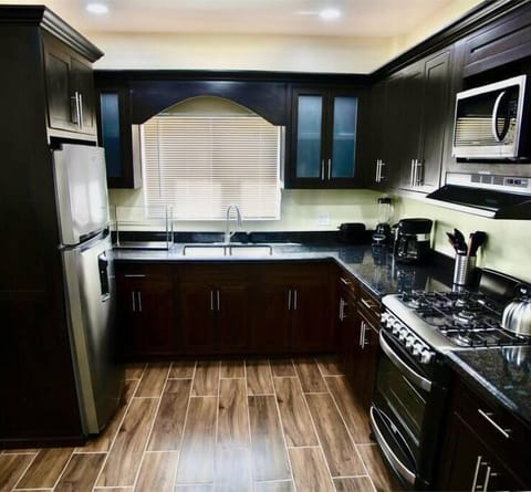 1380bcb8-30f1-4ff9-bb79-bec68fbf00f4