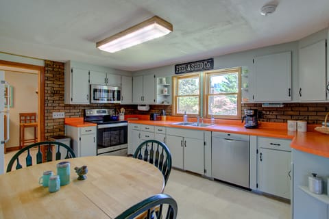 Fully stocked with fridge, oven/stove, coffee maker, dishwasher and microwave!