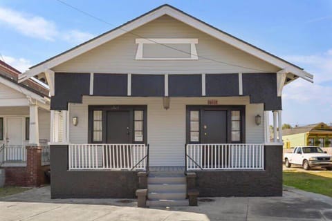Facade with Front Porch