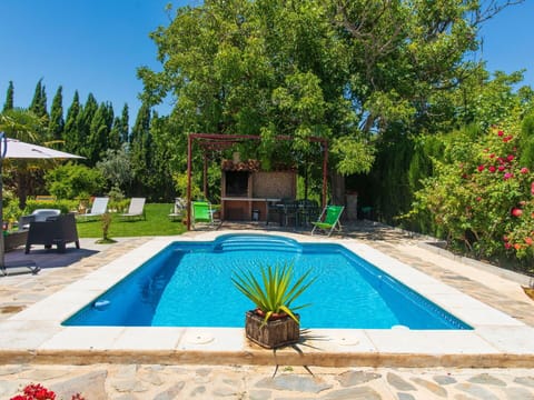 Water, Plant, Property, Sky, Swimming Pool, Azure, Nature, Tree, Body Of Water, Shade