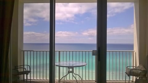 Beautiful views ,beautiful waters off balcony.. Your balcony view from kitchen