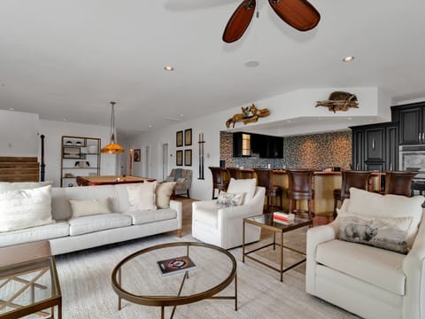 b35658c1-b746-4cc4-951e-306bee3028b9