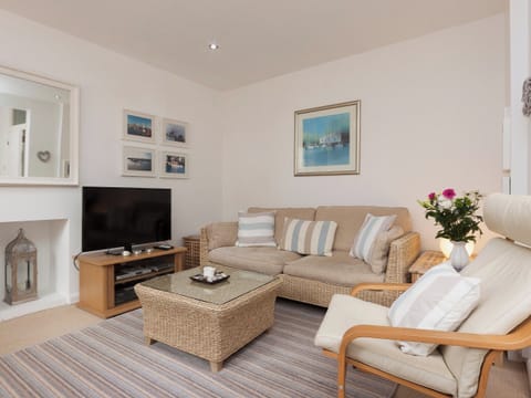 Comfortable living area | Snugglers Cove, Dartmouth