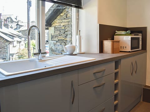 Kitchen | Upper Sycamore Cottage - Sycamore Cottages, Ambleside