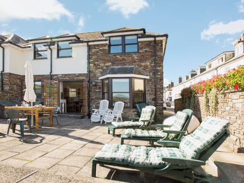 Living room | Island Quay 10, Salcombe