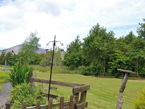 With 24 acres of grounds there&rsquo;s room for everyone | Woodside Cottage, Nether Bellandy, Glenrinnes, near Keith