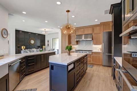 Primary house kitchen