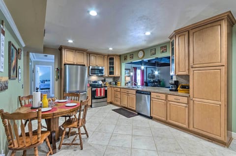 Kitchen | Drip Coffee Maker | Knife Set