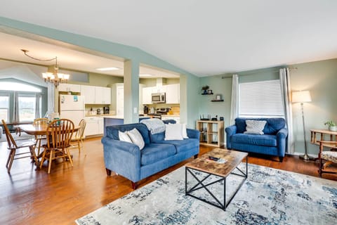 Sequim Vacation Rental | 3BR | 2BA | 1,661 Sq Ft | Stairs Required