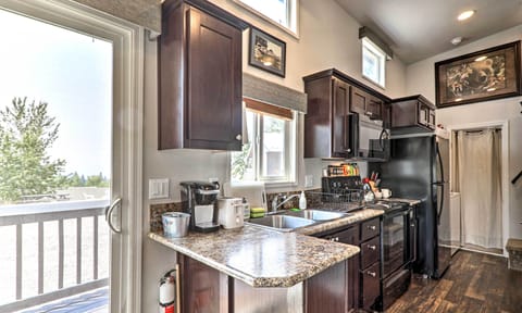 Kitchen | Well-Equipped