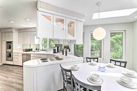 Kitchen | Fully Equipped