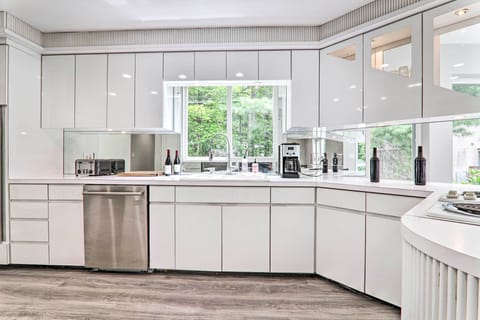 Kitchen | Drip Coffee Maker