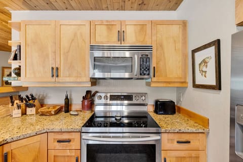 Kitchen Cooktop Area (Stocked with Spices)