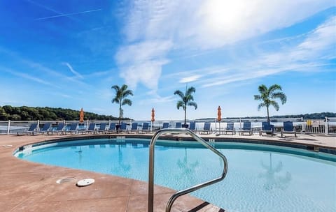 Zero entry pool with kids splash tower
