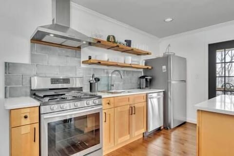 Gas cooktop to prepare your meals