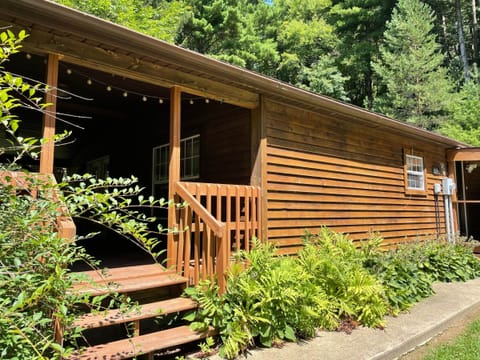 931a33bd-b3fe-4df1-ac8b-da5bd8889007