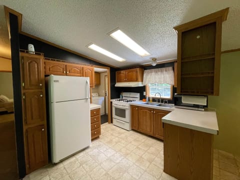 abf2a58d-af4a-4a79-9892-980d8b5c08a3