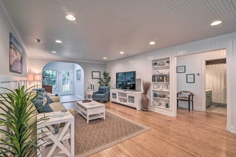 Murrells Inlet Vacation Rental | 3BR | 1.5BA | Steps to Enter | 1,500 Sq Ft