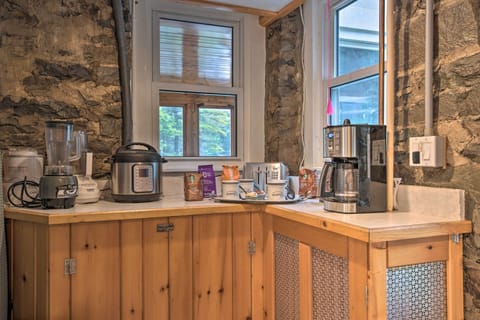 Fully Equipped Kitchen | Slow Cooker