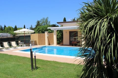 Holiday Home Swimming Pool